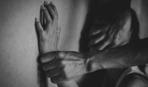 viol turda - Argeșean arestat după ce a intrat în casă peste o femeie din Pitești și a violat-o