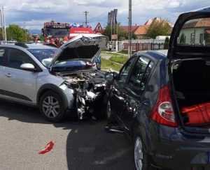 Mașină proiectată pe contrasens! Un bărbat a fost transportat la spital 18 accident