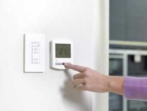 termostat - Comisia Europeană impune temperatura de 19 grade în instituții, la iarnă! Prețul crizei gazelor.