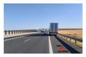 Untitled collage 11 - Accident pe autostrada A1! Sfârşit tragic pentru un şofer de TIR