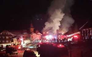 foc - O femeie a avut nevoie de prim ajutor după ce un incendiu a izbucnit la o mănăstire!