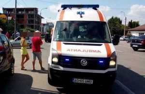 Accident cu 2 mașini, în Mărăcineni! 1 ambulanta 86 - Accident cu 2 mașini, în Mărăcineni!