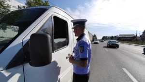 Controalele ROADPOL s-au lăsat cu amenzi de 100.000 de lei! 11 politie - Controalele ROADPOL s-au lăsat cu amenzi de 100.000 de lei!