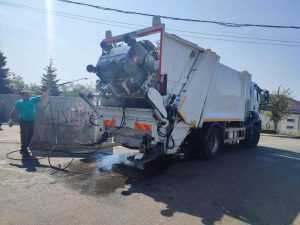 Apel către piteșteni: NU blocați accesul la platformele de colectare a deșeurilor! 1 deșeuri