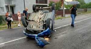 A pierdut controlul volanului și s-a dat peste cap! 1 accident e1659069879626 - A pierdut controlul volanului și s-a dat peste cap!
