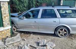 A luat 2 tinere de 18 ani în mașină și a intrat într-un cap de pod! Argeș 17 accident e1659337713509 - A luat 2 tinere de 18 ani în mașină și a intrat într-un cap de pod! Argeș