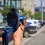 radar - „Au confundat” străzile din localitate cu autostrada. Doi argeșeni, prinși circulând cu peste 120 km/h