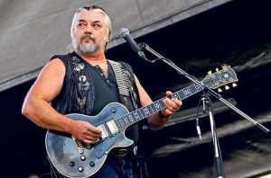 Astăzi, la Stonebird, legendara trupă Phoenix în concert! 5 covaci stonebird