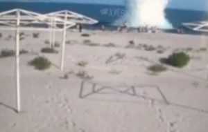 (Video) O mină de război a explodat în Marea Neagră! Două persoane au murit! 1 mina in marea neagra