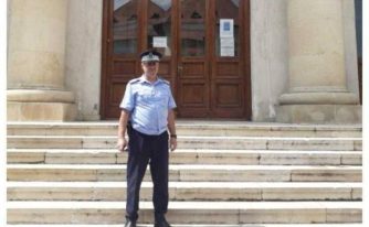 bărbat salvat de jandarm