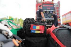 Pompierii români care au ajutat la stingerea incendiilor din Franța și-au încheiat misiunea 16 pompieri in franta