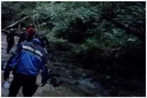 (VIDEO) Doi frați de 45 si 50 de ani salvați de pe munte de jandarmii argeșeni! 6 salvati de jandarmi
