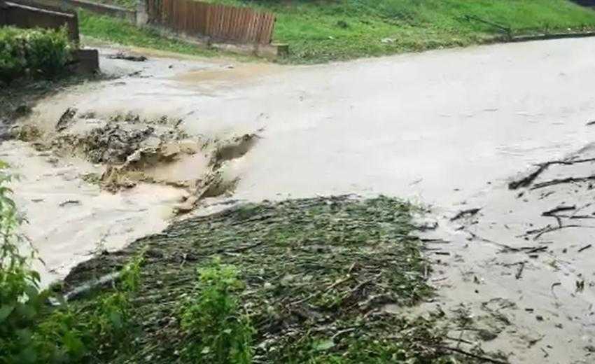 inundatie-darmanesti