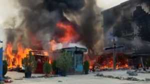 incendiu biserica constanta - (VIDEO) O biserică a fost cuprinsă de flăcări! Zeci de oameni se aflau la slujbă