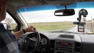 sofer e1523511996239 - Prins pe străzile argeșene cu permis provizoriu de Anglia! S-a ales cu dosar penal