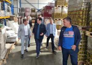 Ambasadorul Kazakhstanului a vizitat fabricile din Curtea de Argeș și Mărăcineni 1 ambasador Kazakhstan 3 - Ambasadorul Kazakhstanului a vizitat fabricile din Curtea de Argeș și Mărăcineni