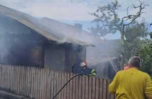 incendiu bogati 1 - O familie din Argeș a rămas fără acoperiș deasupra capului, după izbucnirea unui incendiu