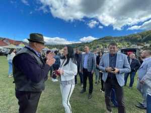 La Rucăr a avut loc o nouă ediție a tradiționalei manifestări „Expopastoralis - sărbătoarea răvăşitului” 3 Rucăr - psd