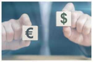 Dolarul american a atins azi, 21 septembrie, maximul ultimelor două decenii 22 dolarul