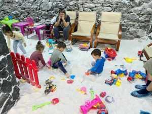 La SALINA ARGEȘ copiii își pot fortifica imunitatea în timp ce se joacă 3 salina copii