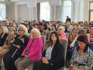 pnlll - Conducere nou-aleasă la Organizația Femeilor Liberale Argeș!