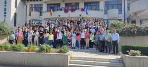 Peste 300 de persoane din Costești au participat la „Ziua de Curățenie Națională” 25 la Costești