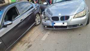 accidentt - ACUM! Accident cu două autoturisme în Pitești!