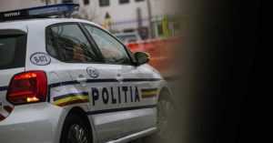Un minor a bătut un copil în Pitești! I-a provocat mai multe leziuni traumatice și l-a amenințat! 1 politie - Un minor a bătut un copil în Pitești! I-a provocat mai multe leziuni traumatice și l-a amenințat!