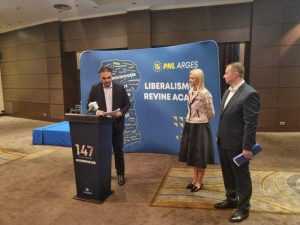 Semnează petiția pentru majorarea perioadei în care Transfăgărășanul este deschis! 29 pnl 2 - Semnează petiția pentru majorarea perioadei în care Transfăgărășanul este deschis!