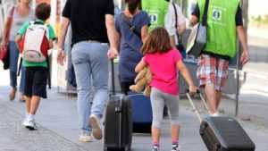 MAE a emis o atenționare de călătorie pentru românii care merg în Norvegia 1 aeroport calatorie - MAE a emis o atenționare de călătorie pentru românii care merg în Norvegia