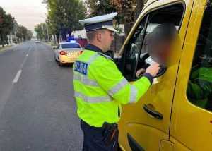 politie sofer 1 - Razie de amploare în Argeș! Șoferi prinși cu nereguli în trafic