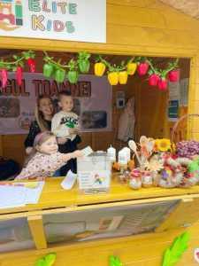 Copiii Grădiniței Elite Kids și-au vândut obiectele confecționate de ei, în scop caritabil! 3 Elite