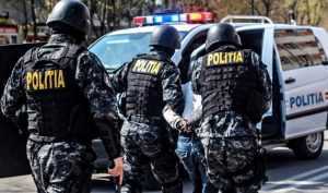 DIICOT-trimite-in-judecata-aproape-100-de-angajati-CFR-care-au-furat-tone-de-combustibil