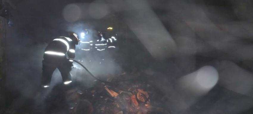incendiu-dambocita-1536×692