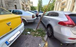 parcari3 640x400 1 - E OFICIAL! Mașinile parcate neregulamentar pot fi ridicate