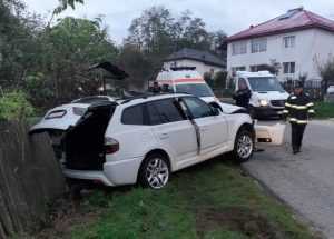 Accident rutier grav cu 2 autoturisme! 1 accident rutier - Accident rutier grav cu 2 autoturisme!