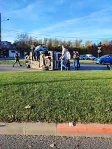 accident rasturnat - Accident rutier la Ramada! O victimă are nevoie de ajutor!
