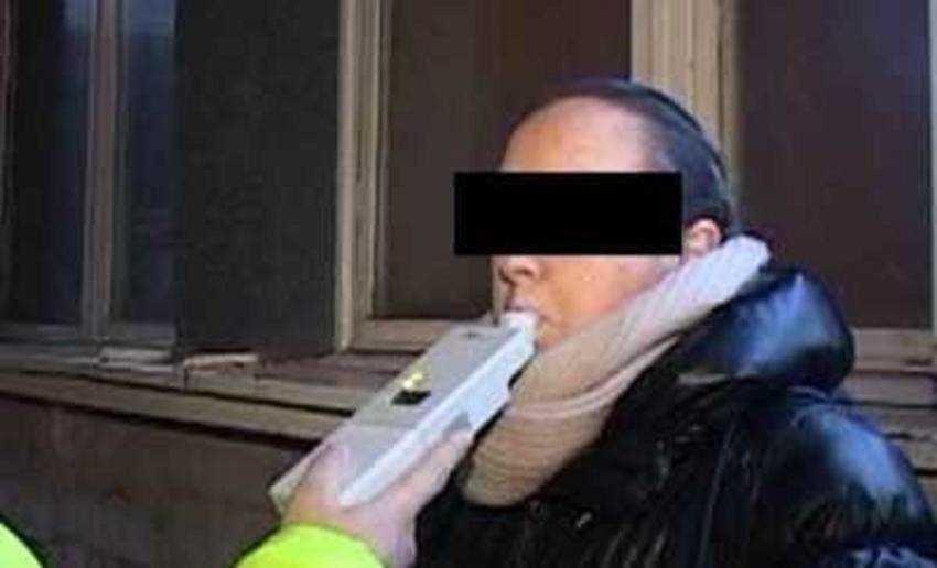 soferita-beata-la-volan