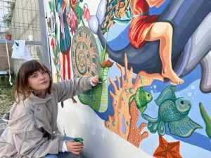 pictura pediatrie - Profesorii și elevii de la „Dinu Lipatti” Pitești - aduc un strop de culoarea Spitalului de Pediatrie!