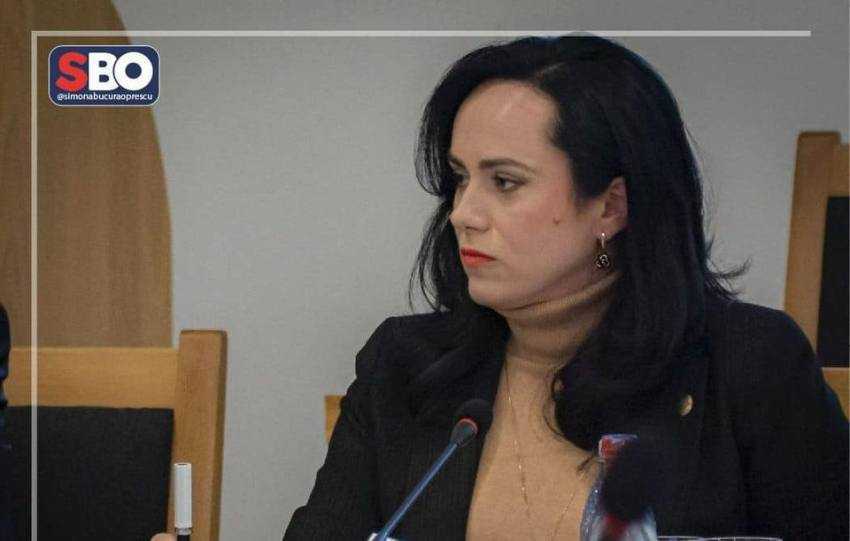 Simona Bucura Oprescu