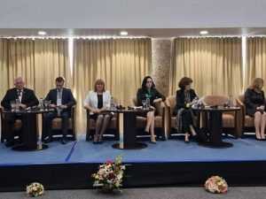 simona bucura oprescu - Simona Bucura Oprescu: România și Franța trebuie să își pună în valoare parteneriatul prin maximizarea cooperarării descentralizate!