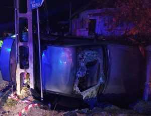 WhatsApp Image 2022 11 13 at 22.49.36 - Accident în Argeș! Un autoturism s-a răsturnat și a lovit un stâlp de beton!
