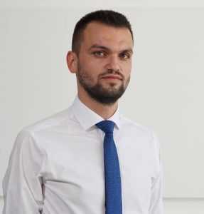 Codruț Bădescu, consilier local al comunei Cocu: „Eu îmi doresc să fiu primar, iar pentru asta trebuie să demonstrez locuitorilor că merit!” 1 Codruț Bădescu usr