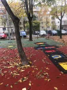 316052354 506345901519762 7654746766800233913 n - Vești bune pentru micuții unui cartier din Pitești! Un nou loc de joacă modernizat!