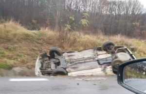 accident draganu - ACUM: Mașină răsturnată, în Argeș! O persoană este rănită