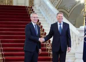 reuniune nato la bucuresti jens stoltenberg aterizat bucuresti aronava tarom 802477 - Șeful NATO, Jens Stoltenberg, a ajuns în România!