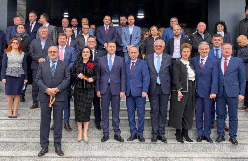 Sursă foto: Facebook Simona Bucura Oprescu