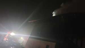 ACUM! Incendiu izbucnit la o casă în Argeș! 1 incendiu noapte casa - ACUM! Incendiu izbucnit la o casă în Argeș!