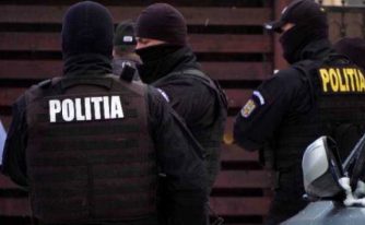 perchezitii politia furt Argeș