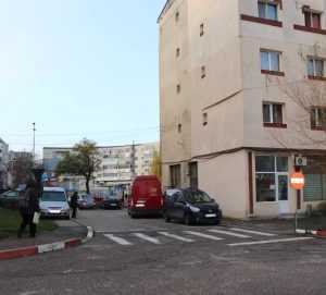 La Mioveni au fost montate semne noi de circulație 1 semne de